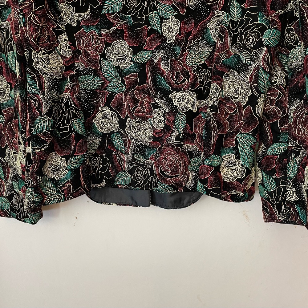 Vintage painted velvet floral holiday jacket, gold trim & buttons, size large - Picture 9 of 10